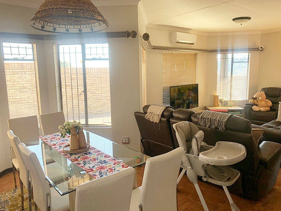 3 Bedroom Property for Sale in Langenhovenpark Free State